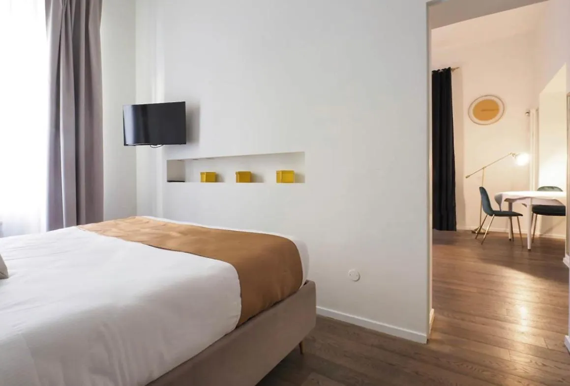 J'Adore Brera Design Apartment Milan Italy