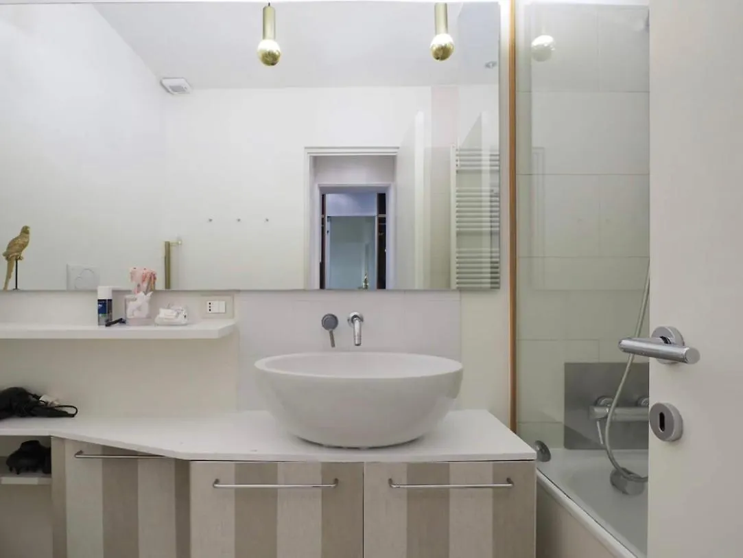 J'Adore Brera Design Apartment Milan