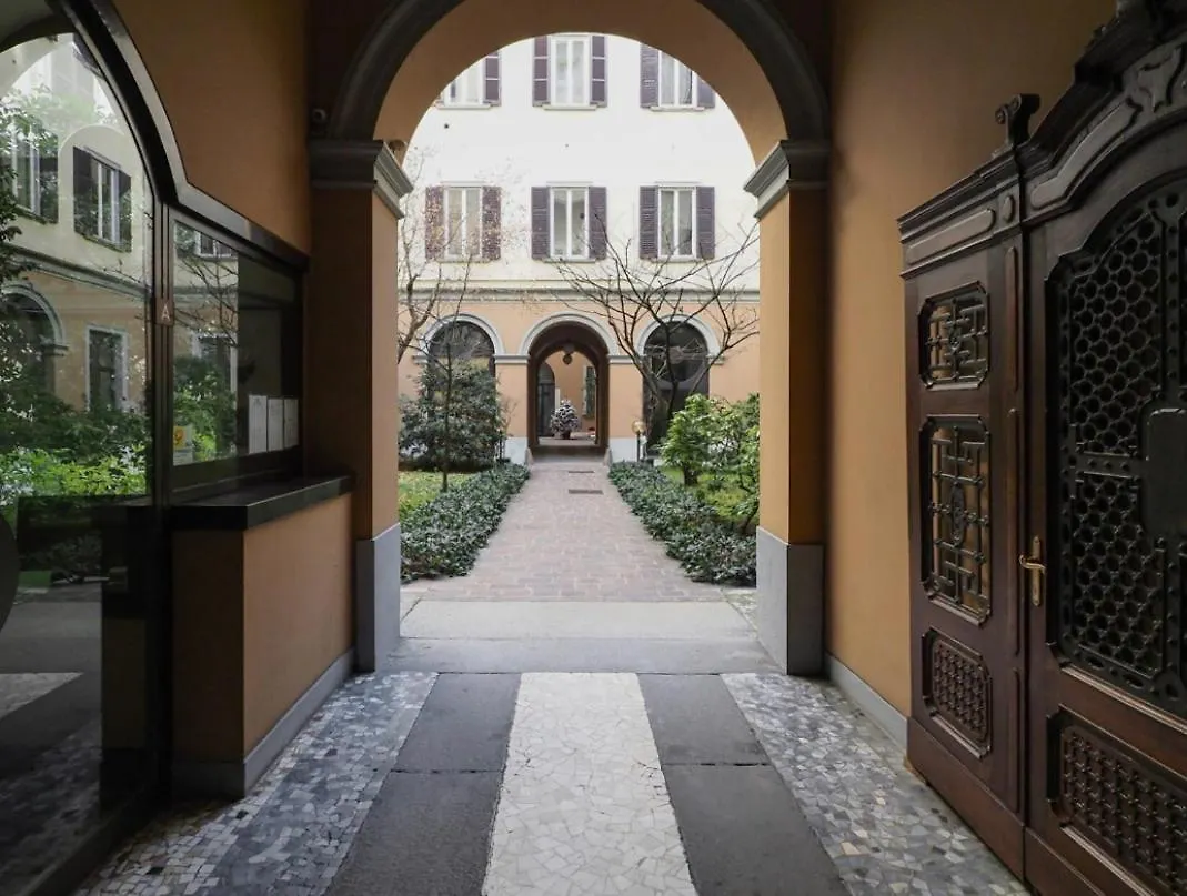 J'Adore Brera Design Apartment Milan